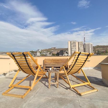 Hotelise I Bells-Of-Ireland Apartment Jerevan Exteriör bild