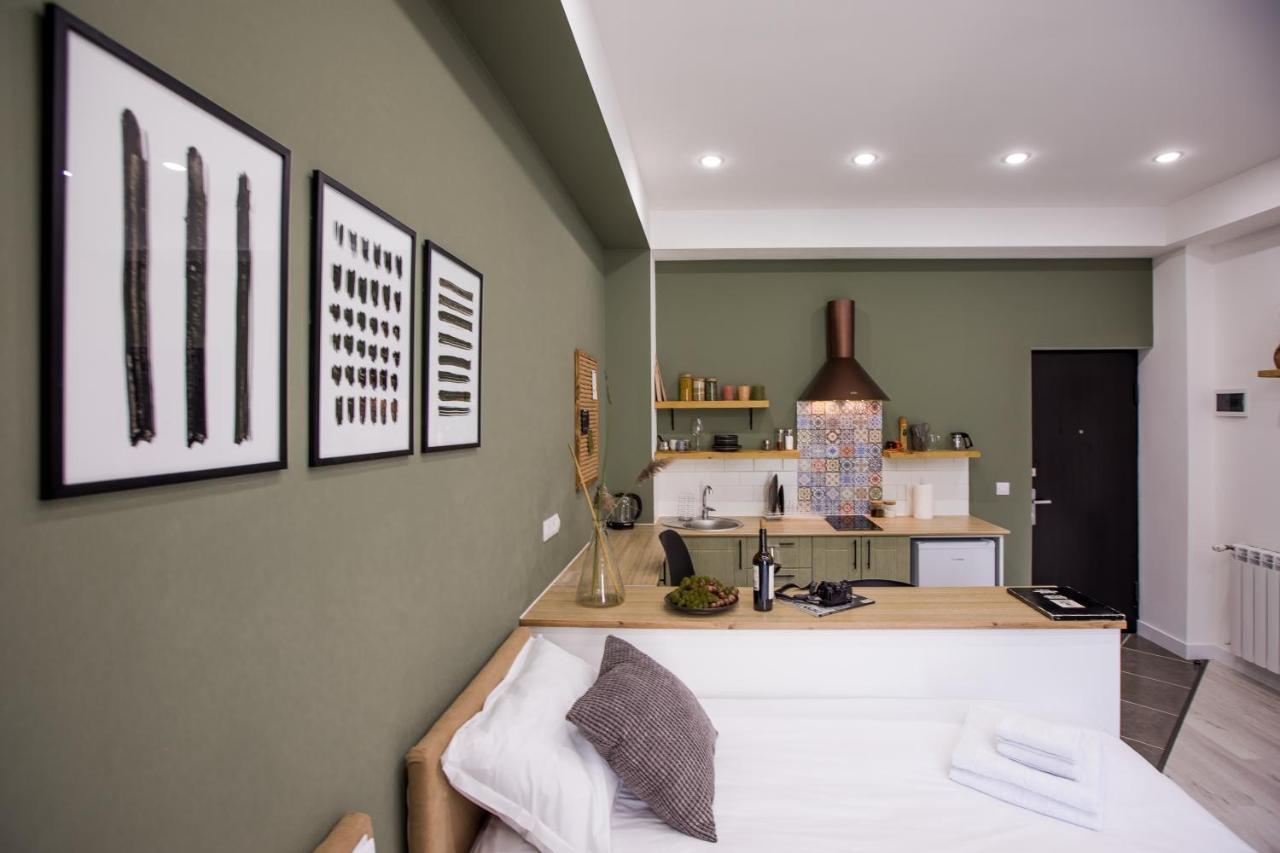 Hotelise I Bells-Of-Ireland Apartment Jerevan Exteriör bild