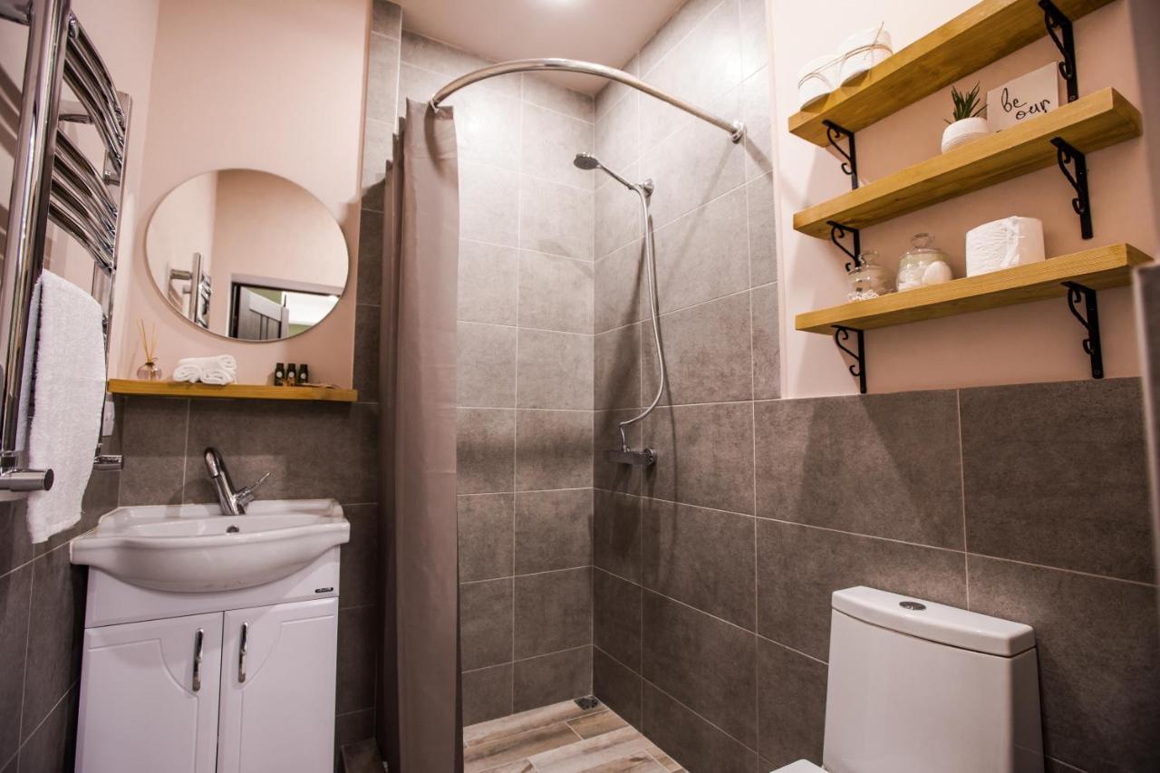 Hotelise I Bells-Of-Ireland Apartment Jerevan Exteriör bild