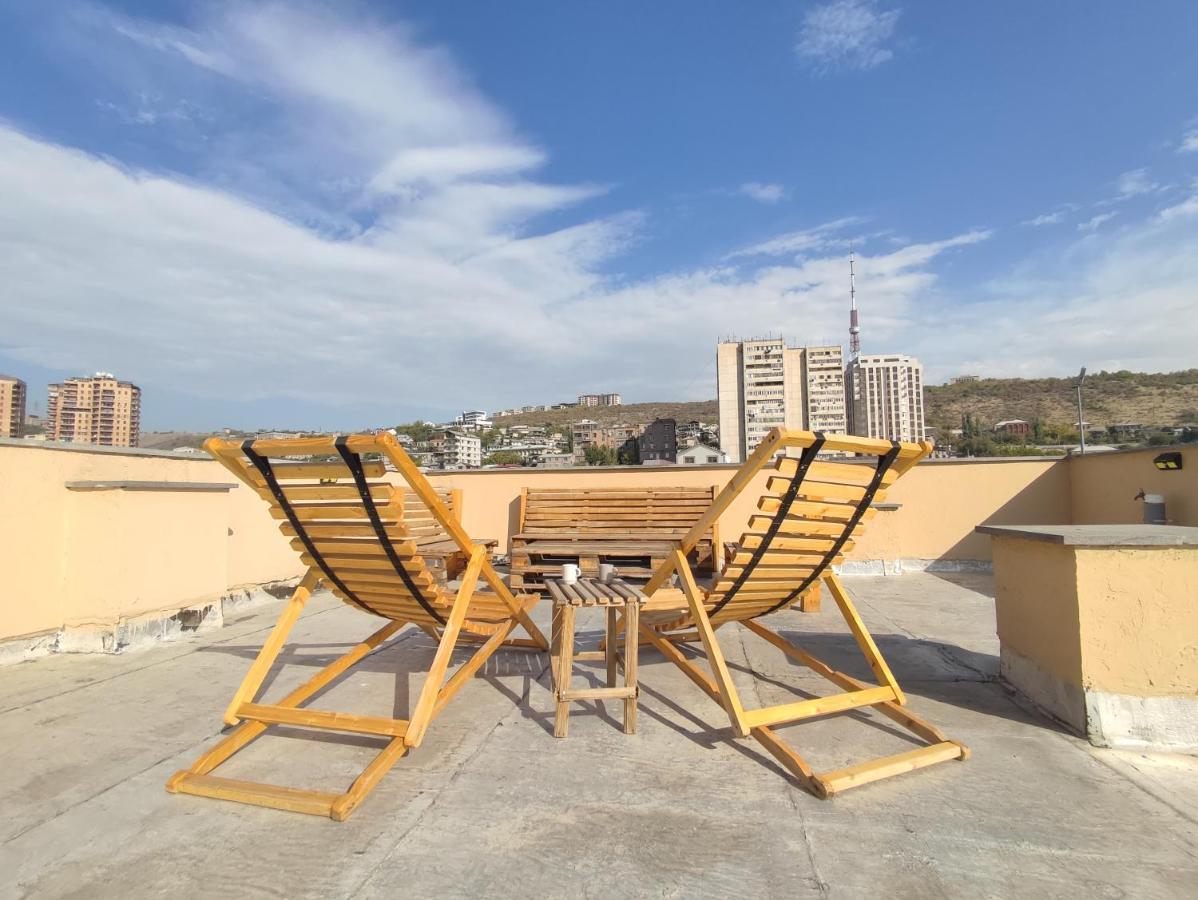 Hotelise I Bells-Of-Ireland Apartment Jerevan Exteriör bild